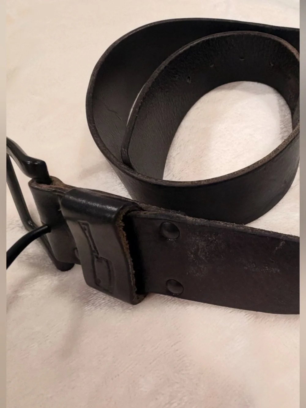 Black Leather Men's Belt with Matte Black Buckle